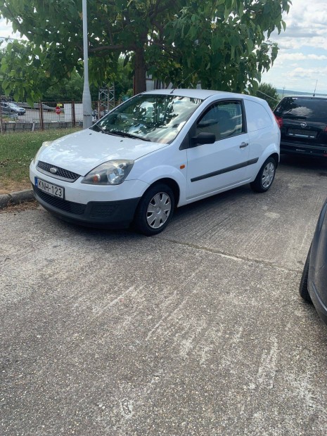 Elad Ford Fiesta Van 1.4 tdci