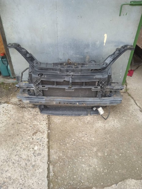 Eladó Ford Fusion 1.4 TDCI homlok fal kompletten.