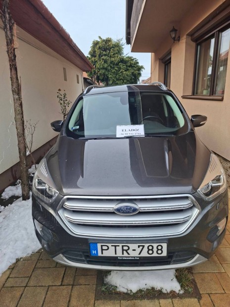 Elad� Ford Kuga Titanium