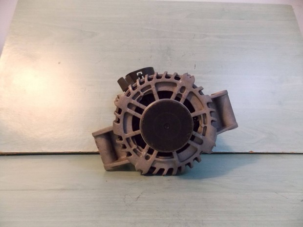 Eladó Ford Mondeo MK3 1.8-2.0 generátor 115 A(1S7T-10300-CA)