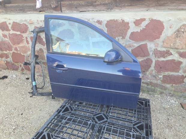 Eladó Ford Mondeo MK3 jobb első ajtó / jobbos első ajtó / anyós ajtó