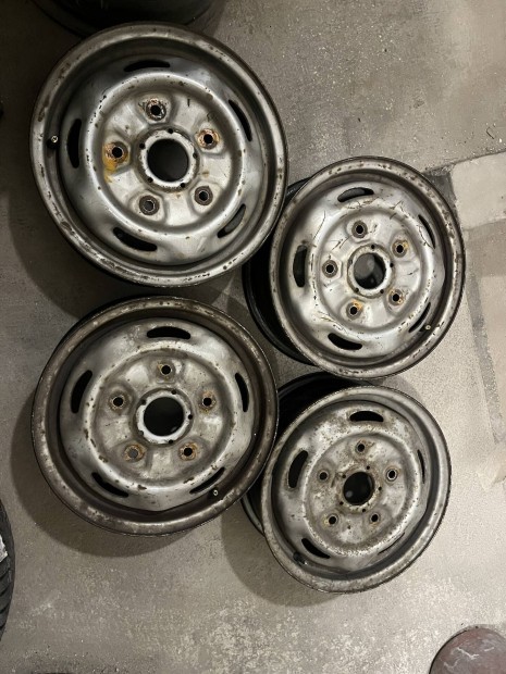 Eladó Ford Transit lemezfelni