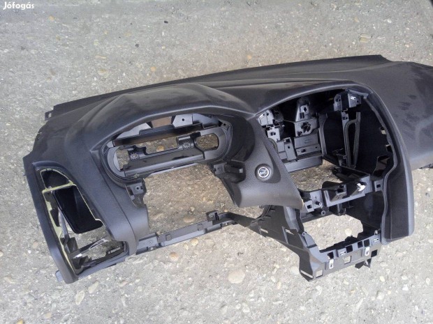 Elad Ford focus MK3 lgzskszett Gombos indts lgzsk