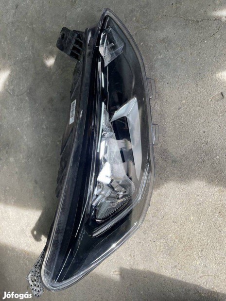 Eladó Ford focus mk4 Jobb első Halogén led lámpa