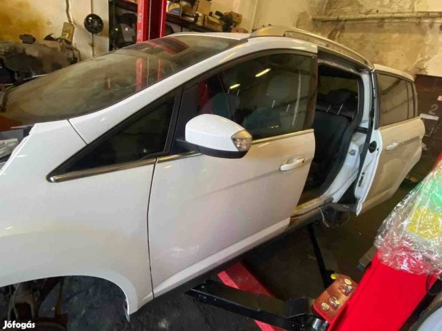 Elad Ford grand c-max visszapillant