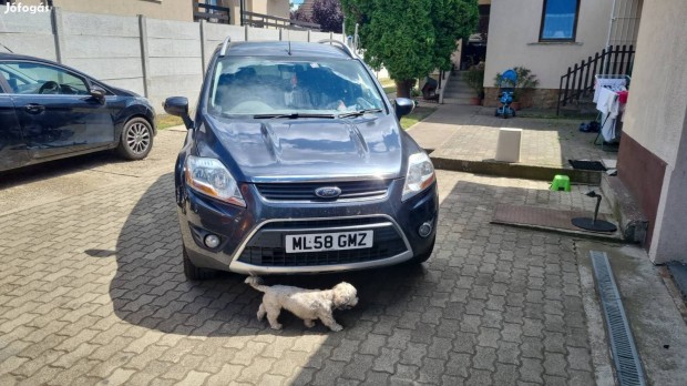 Elad Ford kuga ajt