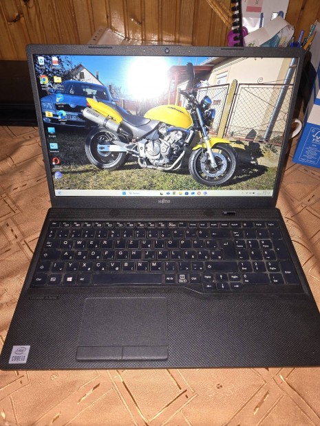 Elad Fujitsu Lifebook A3510