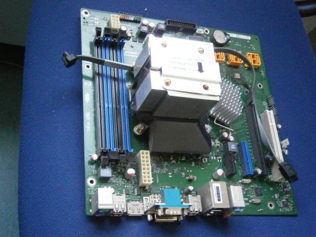 Elad Fujitsu Siemens alaplap w26361-w1812-x-02 alaplap processzorral