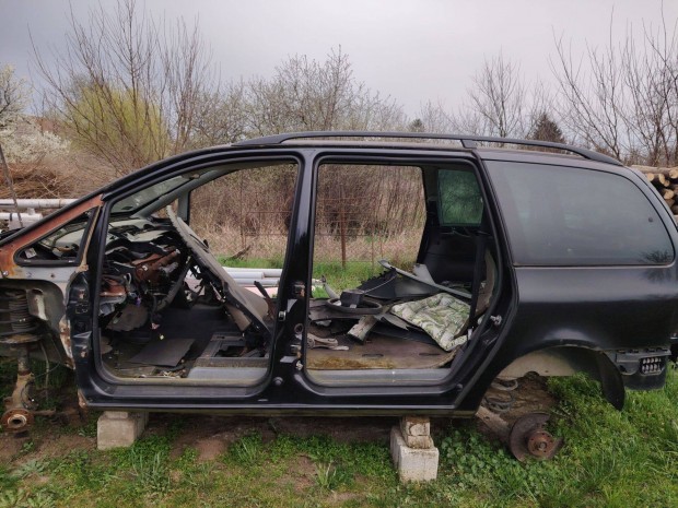 Elad� Galaxy karossz�ria alkatr�szek