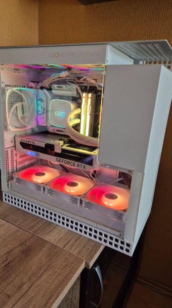 Eladó Gamer PC