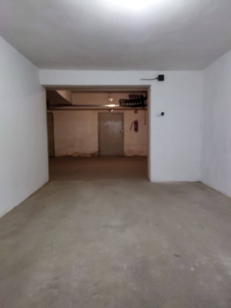 Elad� Gar�zs Hajd�szoboszl�