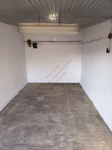 Elad� Gar�zs - H�dmez�v�s�rhely