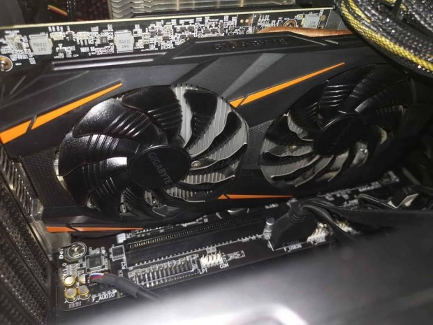 Elad Gigabyte Geforce Gtx 1060 Windforceoc 3GB videkrtya,dobozval