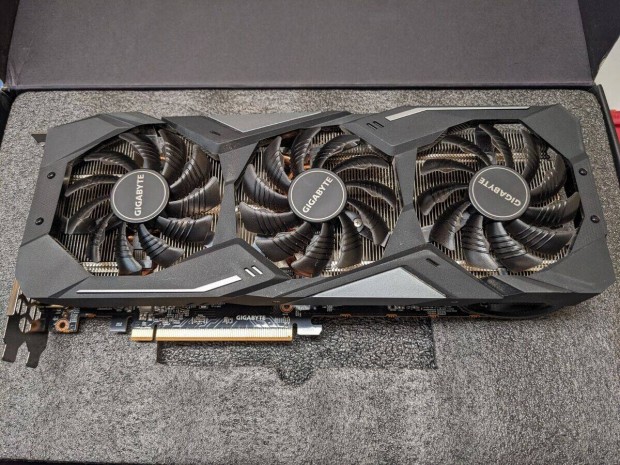 Elad Gigabyte Radeon RX 5700 XT Gaming OC 8G