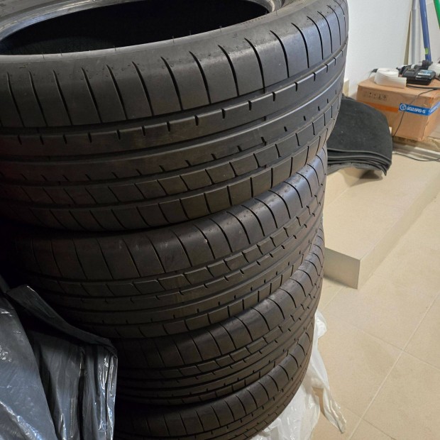 Eladó Good Year SUV nyári gumi 235/55 R19 105 W