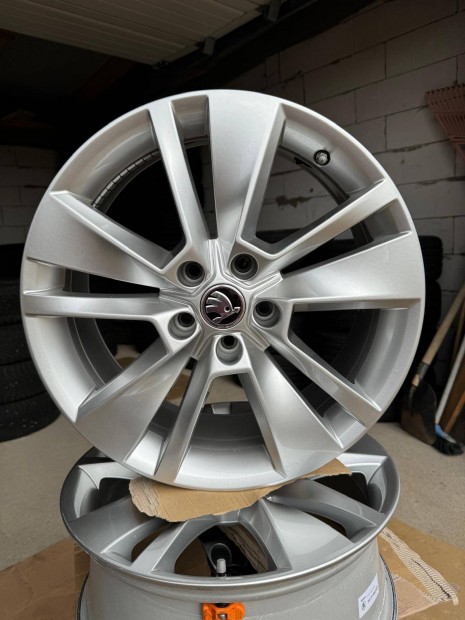 Elad Gyri Skoda Kodiaq alufelni 18"!