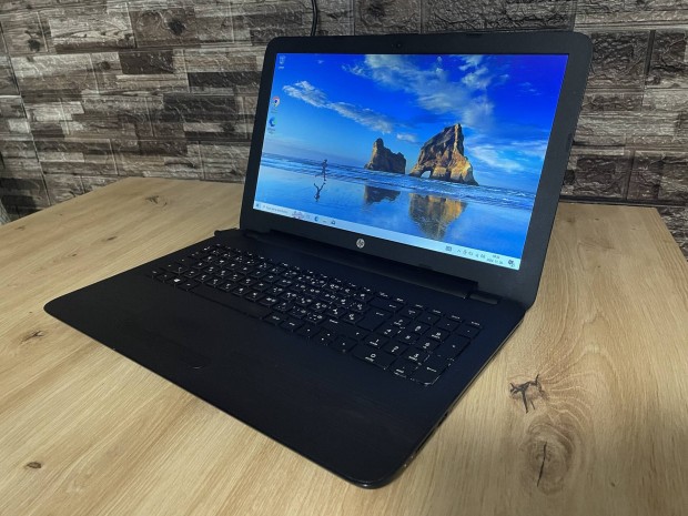 Elad HP AMD A9 laptop (8GB DDR4, 1TB HDD, 15.6")