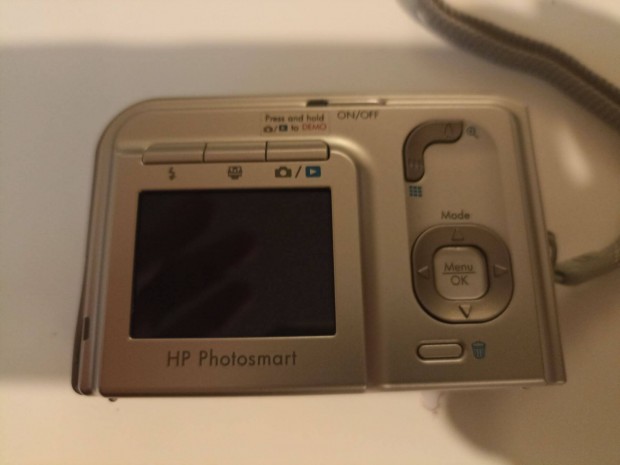 Eladó HP Photosmart M 525 digitális fényképezőgép