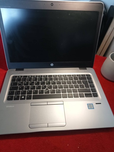 Elad HP i7,6 genercis laptop.