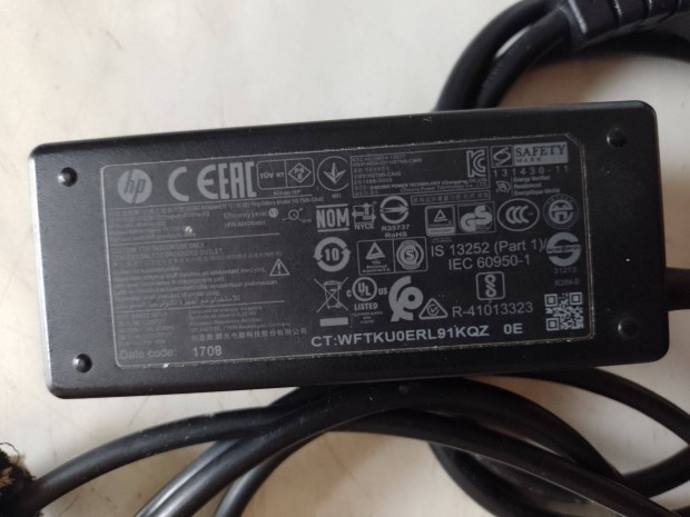 Eladó HP laptop adapter 4mm Zalaegerszegen