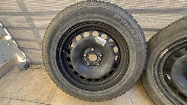 Elado Hankook 215/65R16 t�ligumi lemezfelnivel