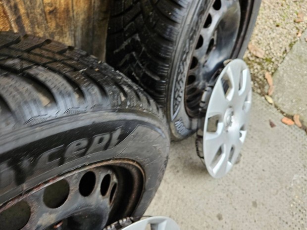 Eladó Hankook Winter icept rs3, 205/60r16-os téligumi! 2023- as,!