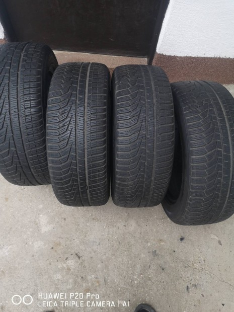 Elad Hankook tligumi garnitra 215/55/16