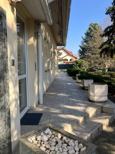 Elad� H�z S�tst�f�rd�n