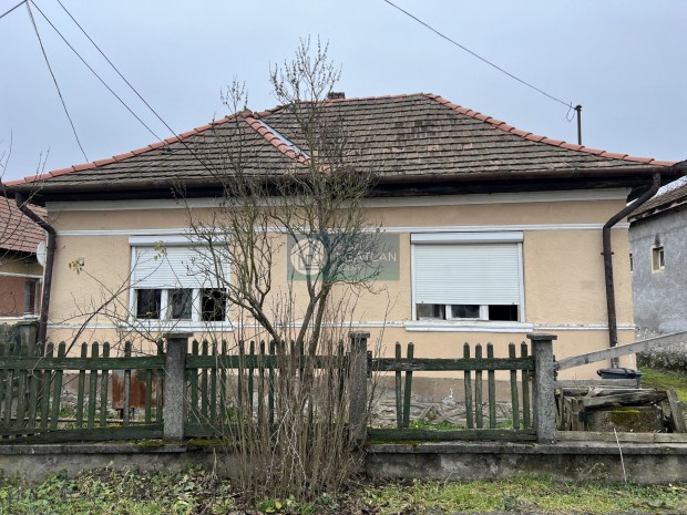 Elad� H�z, Als�szuha 3.900.000 Ft