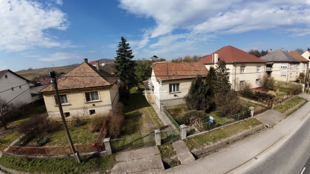 Elad� H�z, Arl� 8.500.000 Ft