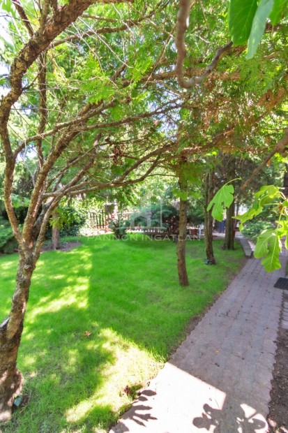 Elad� H�z, Balatonalm�di 175.000.000 Ft