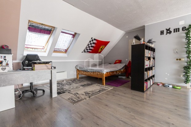 Elad� H�z, Balatonalm�di 84.900.000 Ft