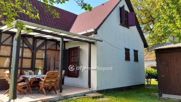 Eladó Ház, Balatonfőkajár