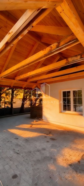 Elad� H�z, Balatonf�zf� 59.900.000 Ft