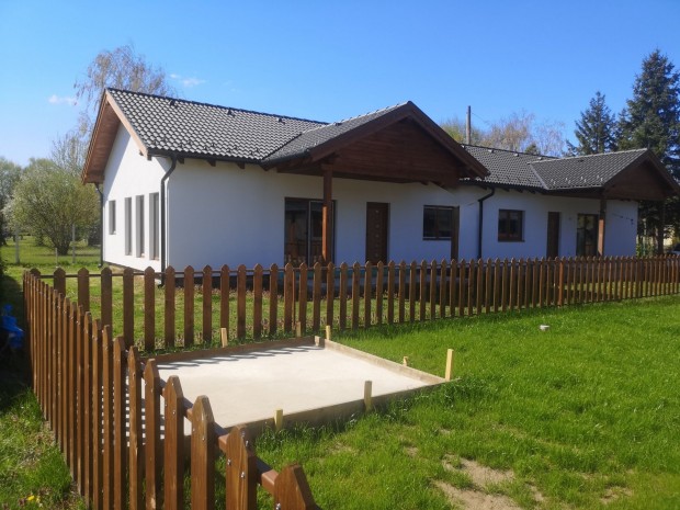 Elad� H�z, Balatonm�riaf�rd� 44.700.000 Ft