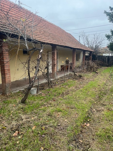 Elad� H�z, B�k�s 12.000.000 Ft