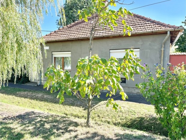 Elad� H�z, B�k�scsaba 33.400.000 Ft