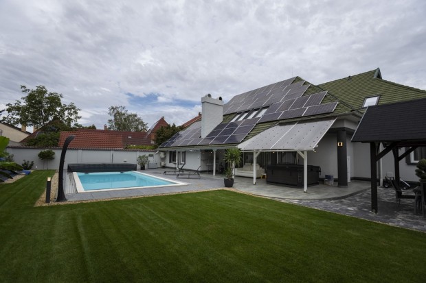 Elad� H�z, B�k�scsaba 490.000.000 Ft