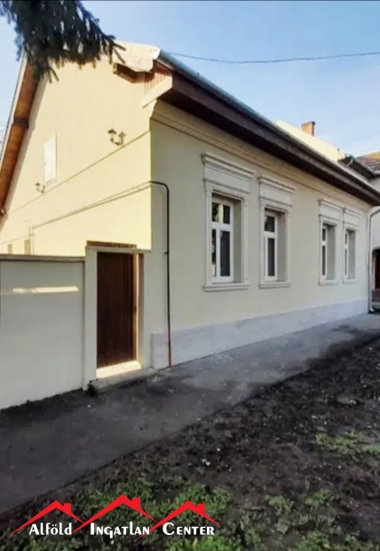 Elad� H�z, B�k�scsaba 79.900.000 Ft