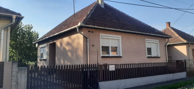 Elad� H�z, Bodrogkereszt�r 37.990.000 Ft