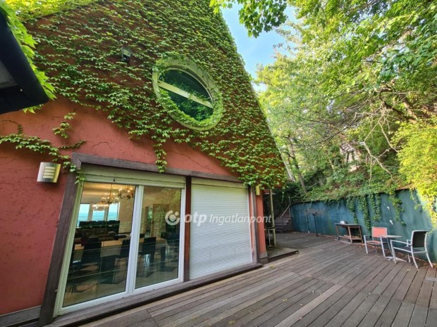 Elad� H�z, Budapest 12. ker.