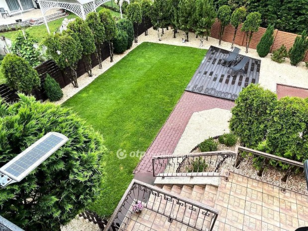 Elad� H�z, Budapest 20. ker.