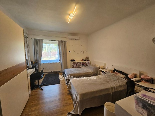 Elad� H�z, Budapest 20. ker.