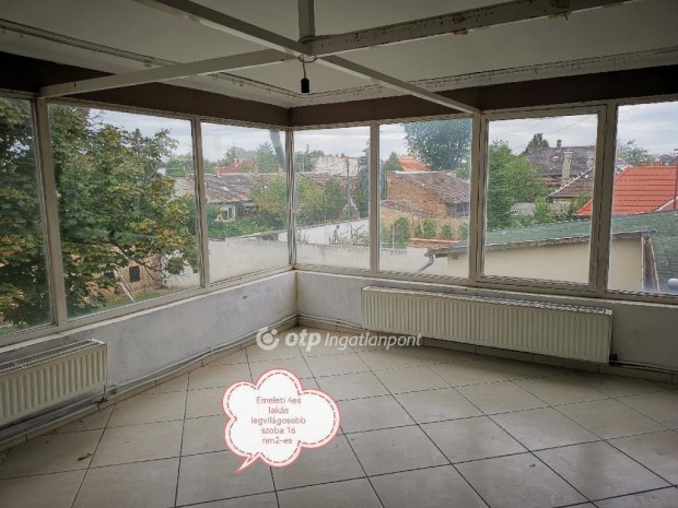 Elad� H�z, Budapest 20. ker.