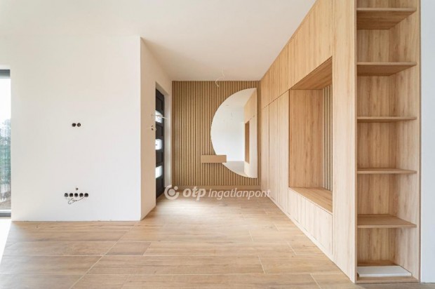 Elad� H�z, Budapest 2. ker.