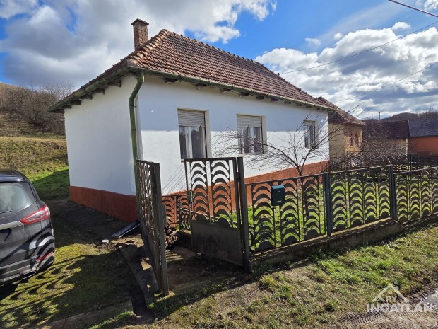 Elad� H�z, B�kkszenterzs�bet 7.900.000 Ft