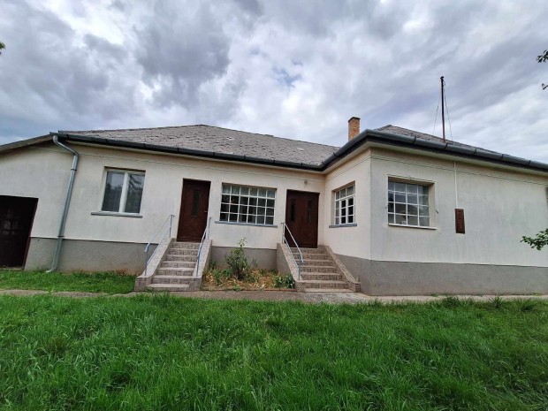 Elad� H�z, Detek 13.500.000 Ft