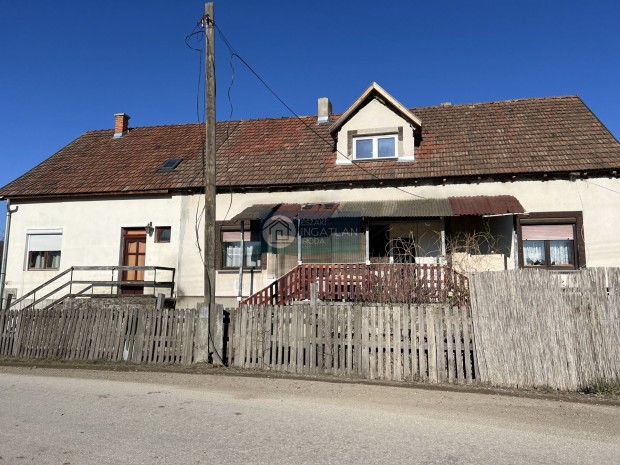 Elad� H�z, D�v�ny 19.500.000 Ft