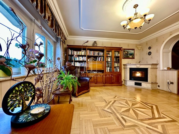 Elad� H�z, F�t 399.000.000 Ft