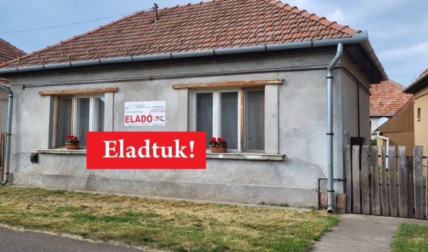 Eladó Ház, Jászárokszállás Arany János 15.500.000 Ft